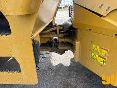 2011 CATERPILLAR CB64 TANDEM VIBRATORY ROLLER SN: DJM00225