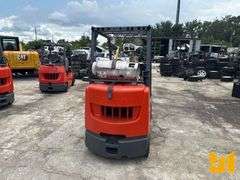 TOYOTA 8FGCU25 4050 LB CUSHION TIRE FORKLIFT