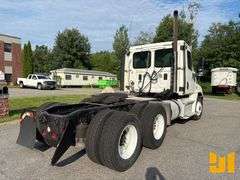2014 FREIGHTLINER CASCADIA TANDEM AXLE DAY CAB TRUCK TRACTOR VIN: 3AKJGEDY4FDGJ7156