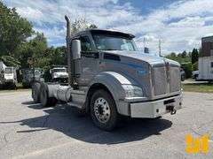 2018 KENWORTH T880 TANDEM AXLE DAY CAB TRUCK TRACTOR VIN: 1XKZDP9X8JJ211368