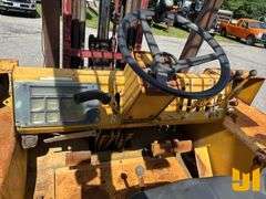 CASE 584C CUSHION TIRE FORKLIFT