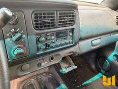 2000 DODGE DAKOTA EXTENDED CAB 4X2 PICKUP VIN: 1B7GL22N0YS708520