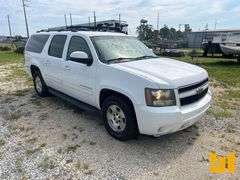 2011 CHEVROLET SUBURBAN VIN: 1GNSCJE06BR215323 2WD