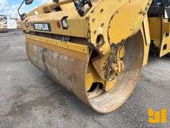 2011 CATERPILLAR CB64 TANDEM VIBRATORY ROLLER SN: DJM00225