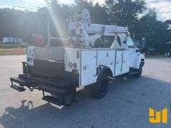 2008 GMC C5500 S/A MECHANICS TRUCK VIN: 1GDE5C1918F400997
