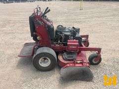TORO GRANDSTAND STAND ON SN: 74549313001381