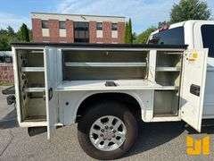 2015 CHEVROLET SILVERADO S/A MECHANICS TRUCK VIN: 1GC2KVE84FZ516784