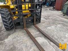 2017 SELLICK S60J4E-1 6000LBS  ROUGH TERRAIN FORKLIFT SN: 10210795S6J4E-1