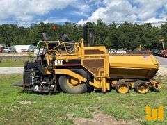 2006 CATERPILLAR AP-1000D RUBBER TIRE PAVER  SN: CATAP100AEAD00122