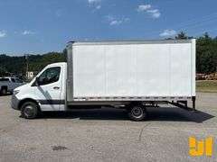 2019 FREIGHTLINER SPRINTER SPRINTER VAN VIN: WDPPF4CD8KN041347