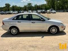 2005 FORD FOCUS SE ZX4 VIN: 1FAFP34N15W122972 FWD