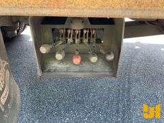 2011 PETERBILT 330 SINGLE AXLE ROLLBACK TRUCK VIN: 2NPNHM6X6BM109006
