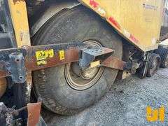 2015 CATERPILLAR AP1000F RUBBER TIRE PAVER  SN: CATAP100KAC400131