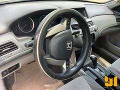2008 HONDA ACCORD VIN: JHMCP26488C071809 FWD