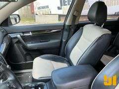 2011 KIA SORENTO EX VIN: 5XYKU4A27BG037709 FWD