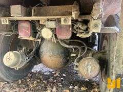 2000 STERLING LT8500 TANDEM AXLE DUMP TRUCK VIN: 2FZXBJBB9YAH13949