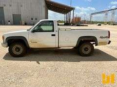 1998 CHEVROLET GMT-400 REGULAR CAB 4X4 PICKUP   VIN: 1GCGK24R5WZ274621