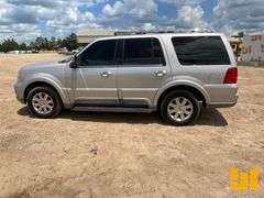2003 LINCOLN NAVIGATOR VIN: 5LMFU27R33LJ02841 2WD
