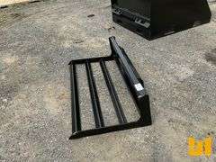 UNUSED MINI UNIVERSAL LAND PLANE LAND LEVELER