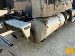2013 KENWORTH T660 TANDEM AXLE TRUCK TRACTOR VIN: 1XKAD49XXDJ368884