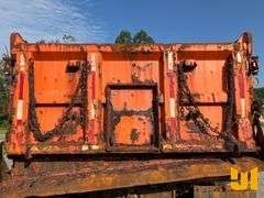 2006 INTERNATIONAL 7500 SINGLE AXLE DUMP TRUCK VIN: 1HTWLAZRX6J344725