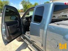 2010 CHEVROLET SILVERADO EXTENDED CAB 4X4 PICKUP VIN: 1GCSKSE36AZ252821