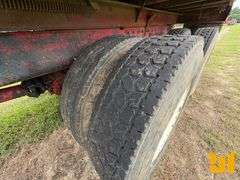 PETERBILT H400 TANDEM AXLE DUMP TRUCK VIN: 1XPCDB90NN315340