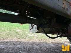PETERBILT H400 TANDEM AXLE DUMP TRUCK VIN: 1XPCDB90NN315340