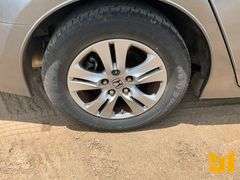 2008 HONDA ACCORD VIN: JHMCP26488C071809 FWD