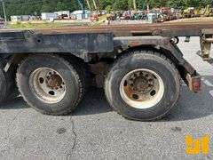 2005 STERLING 8500 TRI ROLL OFF TRUCK