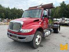 2015 INTERNATIONAL 4300 SBA 4X2 S/A HOOK LIFT TRUCK VIN: 1HTMMMML8FH577860