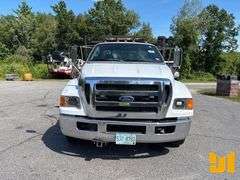 2011 FORD F-650 SINGLE AXLE REGULAR CAB STAKE BED TRUCK VIN: 3FRWF6FC8BV589342