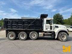 2012 MACK GU (GRANITE) TRI-AXLE DUMP TRUCK VIN: 1M2AX04Y2CM011168