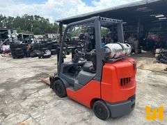 TOYOTA 8FGCU25 4050 LB CUSHION TIRE FORKLIFT