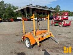 2012 SOLAR TECH SILENT ARROW BOARD SN: 4GM1A091