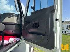 2016 INTERNATIONAL MF035 TANDEM AXLE VAN TRUCK VIN: 3HAMSSTR4GL741097