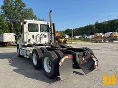 2014 FREIGHTLINER CASCADIA TANDEM AXLE DAY CAB TRUCK TRACTOR VIN: 3AKJGEDY4FDGJ7156