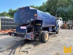 1988 NAVISTAR 1954 VIN: 1HTLDTVN6JH542314 S/A TANK TRUCK