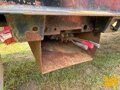 2013 LANDOLL CORPORATION 330C SINGLE AXLE HYDRAULIC CONTAINER TRAILER VIN: 1LH330RG0D1C20163