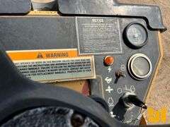 1999 CATERPILLAR CS323C SINGLE DRUM VIBRATORY ROLLER SN: 1EN00250