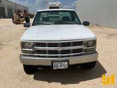 1998 CHEVROLET GMT-400 REGULAR CAB 4X4 PICKUP   VIN: 1GCGK24R5WZ274621