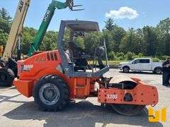 2011 HAMM 3205 SINGLE DRUM VIBRATORY ROLLER SN: H1580214