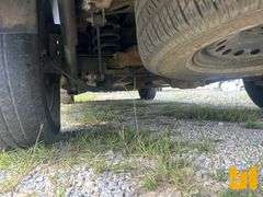 2011 CHEVROLET SUBURBAN VIN: 1GNSCJE06BR215323 2WD