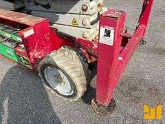 2015 MEC 3259ET 32’ SCISSOR LIFT SN: 13100321