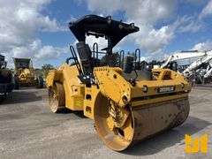 2011 CATERPILLAR CB64 TANDEM VIBRATORY ROLLER SN: DJM00225