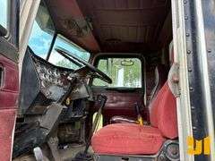 PETERBILT H400 TANDEM AXLE DUMP TRUCK VIN: 1XPCDB90NN315340