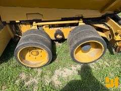 2006 CATERPILLAR AP-1000D RUBBER TIRE PAVER  SN: CATAP100AEAD00122