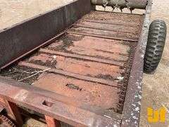 MANURE SPREADER