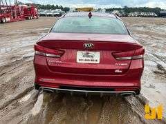 2017 KIA OPTIMA VIN: 5XXGW4L20HG126029 FWD