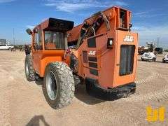 2017 JLG 1054 10000 LB TELESCOPIC FORKLIFT SN: 0160079156